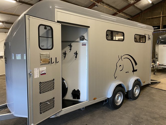 4 paards trailer Cheval liberte GPTrailers.jpg