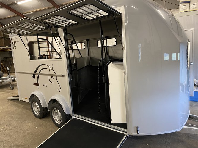 GPTrailers 4 paards trailer.jpg