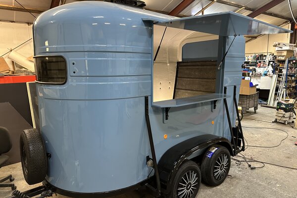 Retro foodtruck GPTrailers 