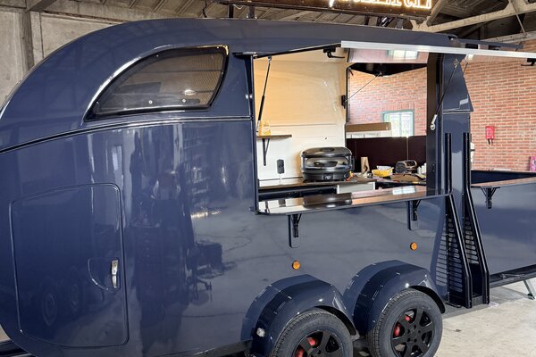Foodtruck van paardentrailer 